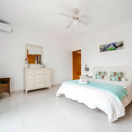 Moggalatto By * Calpe