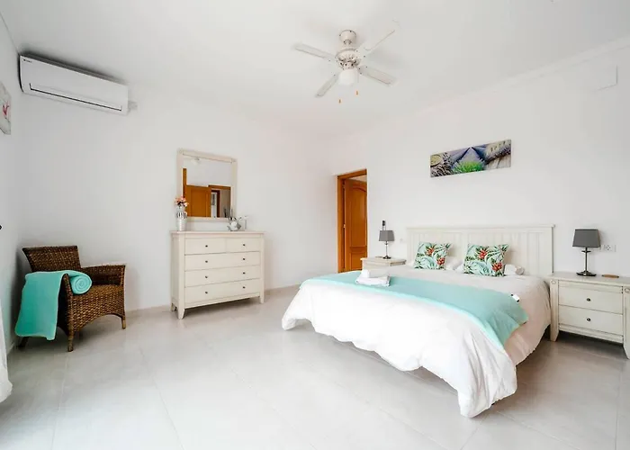 Moggalatto By * Calpe